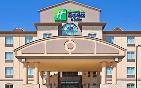 Holiday Inn Express & Suites Dallas East - Fair Park